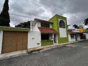 Casa en VENTA con 455 m2 de terreno en Residencial Campestre