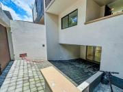 Casa en Venta con 4 estacionamientos 3 habitaciones en...