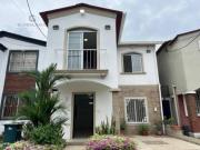Casa en venta con 4 Habitaciones en Urb. Villa Italia...