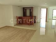 CASA EN VENTA EN BOSQUES DE ANGELOPOLIS CON 4...