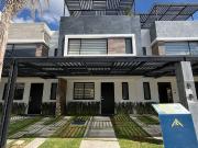 CASA EN VENTA CON 4 REC. PARQUE ASPEN LOMAS DE ANGELOPOLIS
