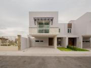 CASA EN VENTA CON 4 REC Y SALA TV, LA VISTA RESIDENCIAL,...