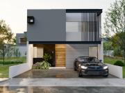 Casa en venta con 4 recámaras en Cañadas del Bosque Morelia
