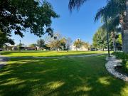 Casa en venta con 4 recámaras en condominio con...