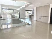 Casa en Venta con 4 recámaras y amplio jardín en Lomas...