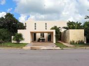 CASA EN VENTA CON 4 RECÁMARAS Y PANELES SOLARES CON...