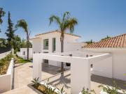 Casa en venta con 537 m2, 5 dormitorios en Alcorrín Manilva