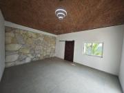 CASA EN VENTA CON 670 M2 EN OAXTEPEC IDEAL PARA PROYECTO...