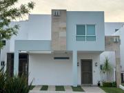Casa en VENTA con aire acondicionado, JURIQUILLA QUERETARO