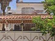 CASA EN VENTA CON ALBERCA A 15 MIN DE CHAPALA CENTRO...