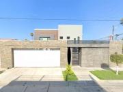 Casa En Venta Con Alberca Cerca A Plaza De Toros...