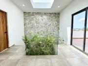 CASA EN VENTA CON ALBERCA, CERCA DEL MALECÓN DE LA PAZ BCS