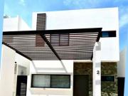 Casa en VENTA con alberca en Aqua Residencial