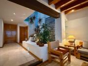 CASA EN VENTA CON ALBERCA EN CUMBRES DEL LAGO,...