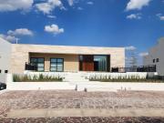 CASA EN VENTA CON ALBERCA EN EL BOSQUE COUNTRY CLUB LE?N GTO