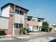 Casa en venta con alberca en el Fraccionamiento Costa de...