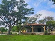 Casa en venta con Alberca en HACIENDA MONTICELLO