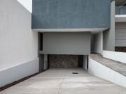 CASA EN VENTA CON ALBERCA EN LOMAS PUNTA DEL ESTE LEÓN GTO