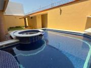 Casa en venta con alberca en Lomas Residencial Riviera...