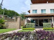 Casa en venta con Alberca en Morelos