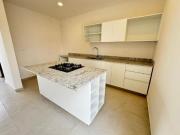 Casa en venta con alberca en privada Amelia 18