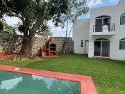CASA EN VENTA CON ALBERCA EN RESIDENCIAL EXCLUSIVO DE 13...