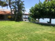 Casa en venta con alberca en Tequesquitengo Jojutla Morelos