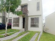 Casa en Venta con alberca en Xochitepec, Morelos