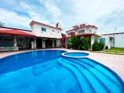 Casa en venta con alberca en Yautepec Morelos