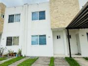 Casa en Venta con Alberca |Fracc. Los H?roes | Veracruz...