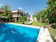 CASA EN VENTA CON ALBERCA, JARDIN Y 5 RECAMARAS EN CAMPESTRE