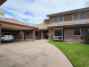 CASA EN VENTA CON ALBERCA Y JACUZZI SAN ISIDRO TORREON...