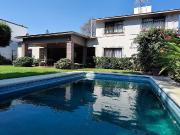 CASA EN VENTA CON ALBERCA Y JARDIN EN YAUTEPEC