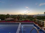 CASA EN VENTA CON ALBERCA Y VISTA AL CAMPO DE GOLF...