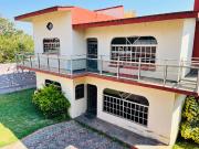 CASA EN VENTA, CON ALBERCA, YAUTEPEC, MORELOS