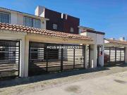 Casa en venta con ampliación y en avenida, ubicada en... Casa en venta con ampliación y en avenida, ubicada en...