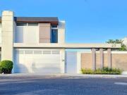 Casa en VENTA con amplio Jardin de 200 m2 en LOMAS DIAMANTE