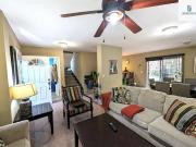 Casa en venta con amplio patio y jardín