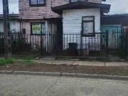 Casa en venta con amplio terreno