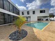 casa en venta con amplio terreno jardines de la rejoyada...