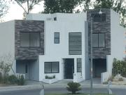 Casa en venta con amplios espacios Bosque Real