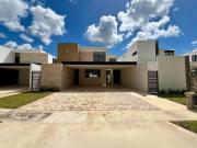 Casa en Venta con amplios espacios de 4 Recamaras en...