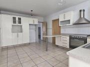 CASA EN VENTA CON AMPLIOS ESPACIOS Y JARDÍN, LEÓN, GTO