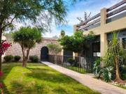 CASA EN VENTA CON AREA DE JARDÍN EN COL. IV CENTENARIO,...