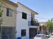 CASA EN VENTA CON BALCON EN RESIDENCIAL LA FLORIDA...