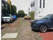 CASA EN VENTA CON CUARTO DE SERVICIO EN ALAMOS 3RA...