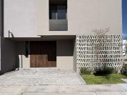 CASA EN VENTA CON CUARTO DE SERVICIO Y ROOF GARDEN...