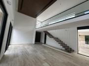 Casa en venta con diseño contemporáneo en privada Kutz...