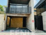 Casa en venta con diseño industrial totalmente exclusivo