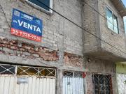 Casa en venta con dos departamentos lista para remodelar